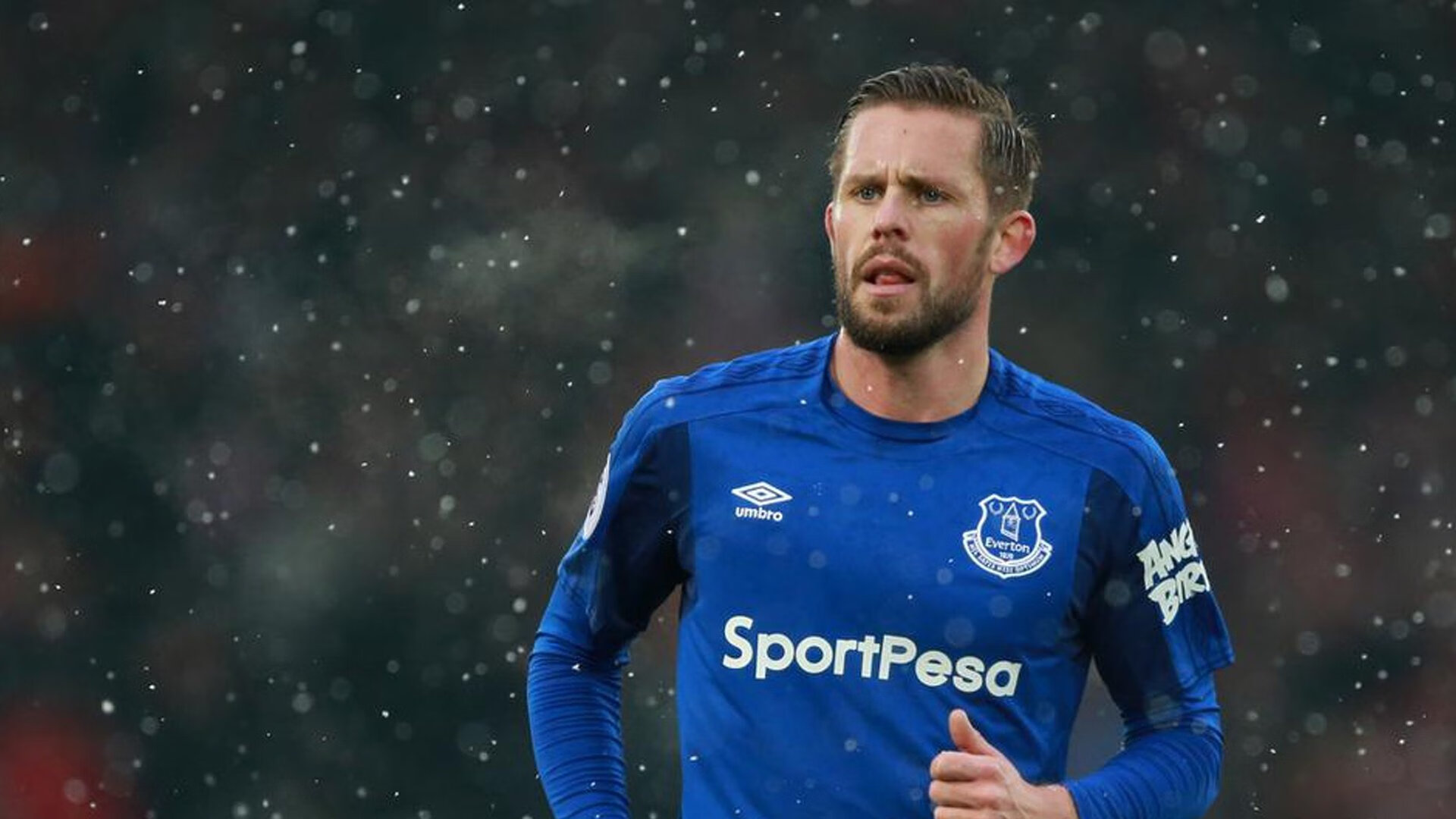 欧洲杯变阵惊喜不断：精彩战术带来奇迹！，欧洲杯推演